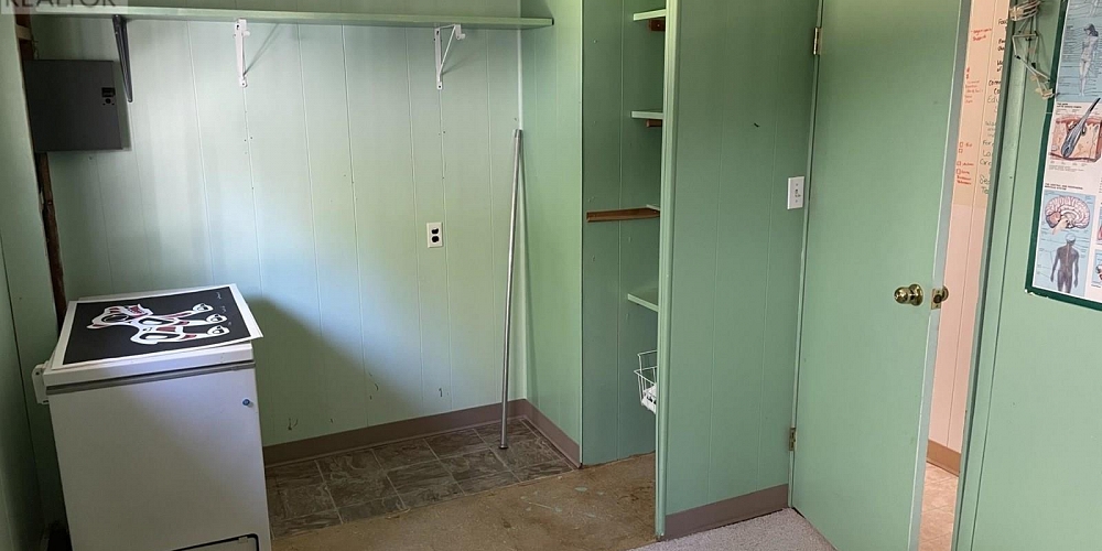 5258 OLD REMO ROAD Terrace Photo 10 5258 OLD REMO ROAD Terrace Photo 10